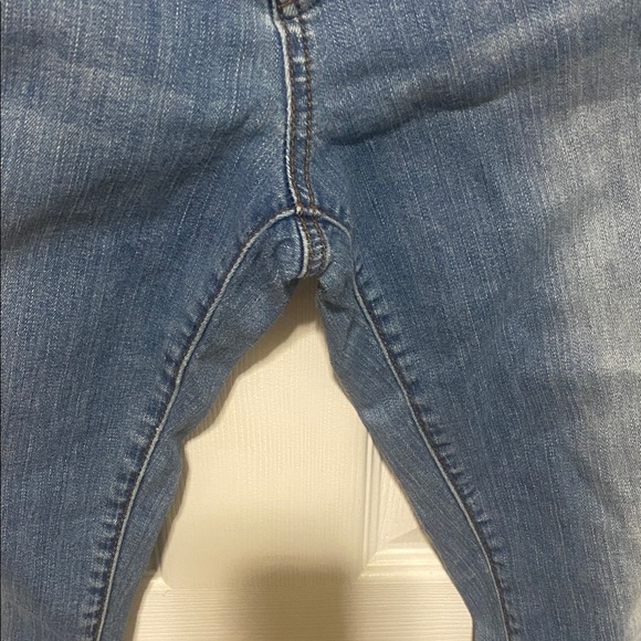 Refuge Women's Distressed Blue Skinny Jeans - Picture 3 of 7